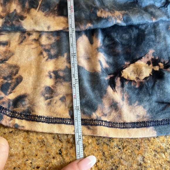 Veronica M (NWT) wrap front hi low v neck shell - Picture 8 of 8